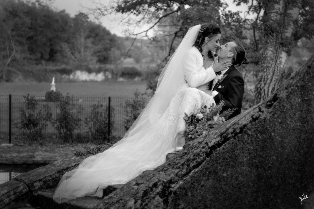 photo noir et blanc de couple de mariage photographe Germain Verhille Marseille Provence-Alpes-Côte d'Azur
