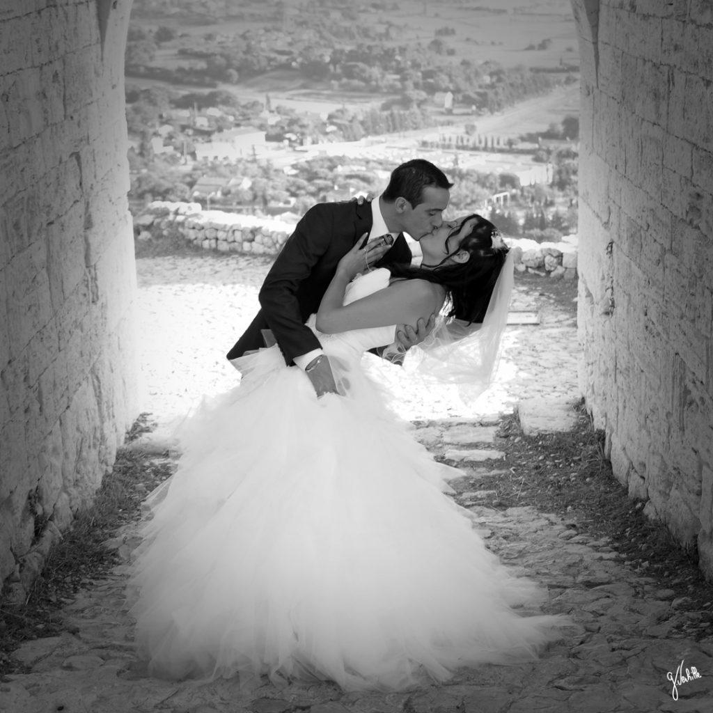 photographe de mariage Germain Verhille Marseille Provence-Alpes-Côte d'Azur photo de couple noir et blanc