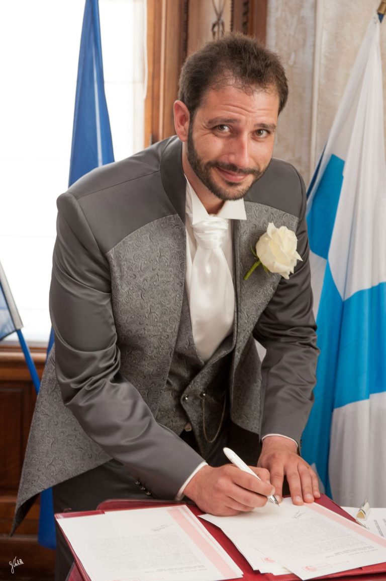 Mariage civil - Photos à la Mairie 11 Germain Verhille Photographe Marseille